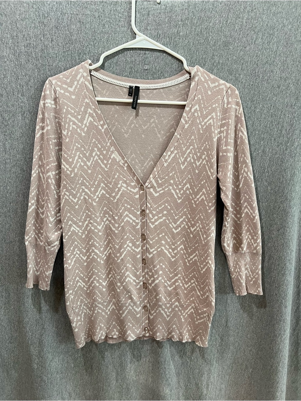 Maurices Dusty Pink Chevron V-Neck Cardigan Sweater Women Medium M 3/4 Sleeve - Picture 2 of 4